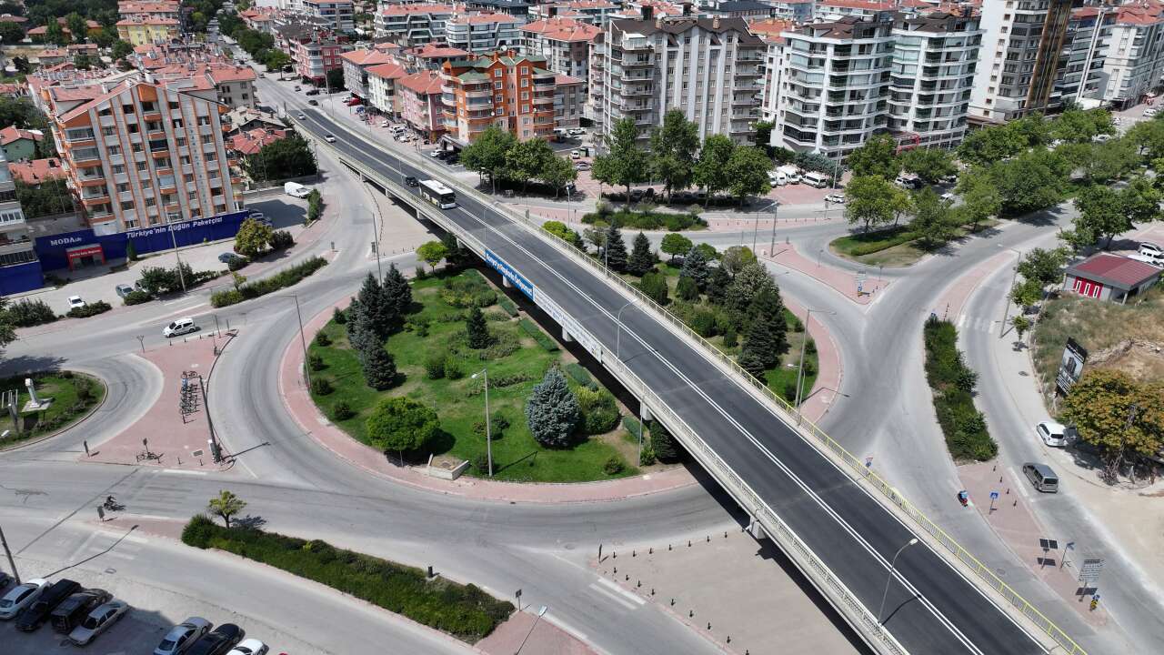 konyadaki-iki-onemli-ust-gecitte-suruculeri-rahat-ettirecek-calisma-bitti