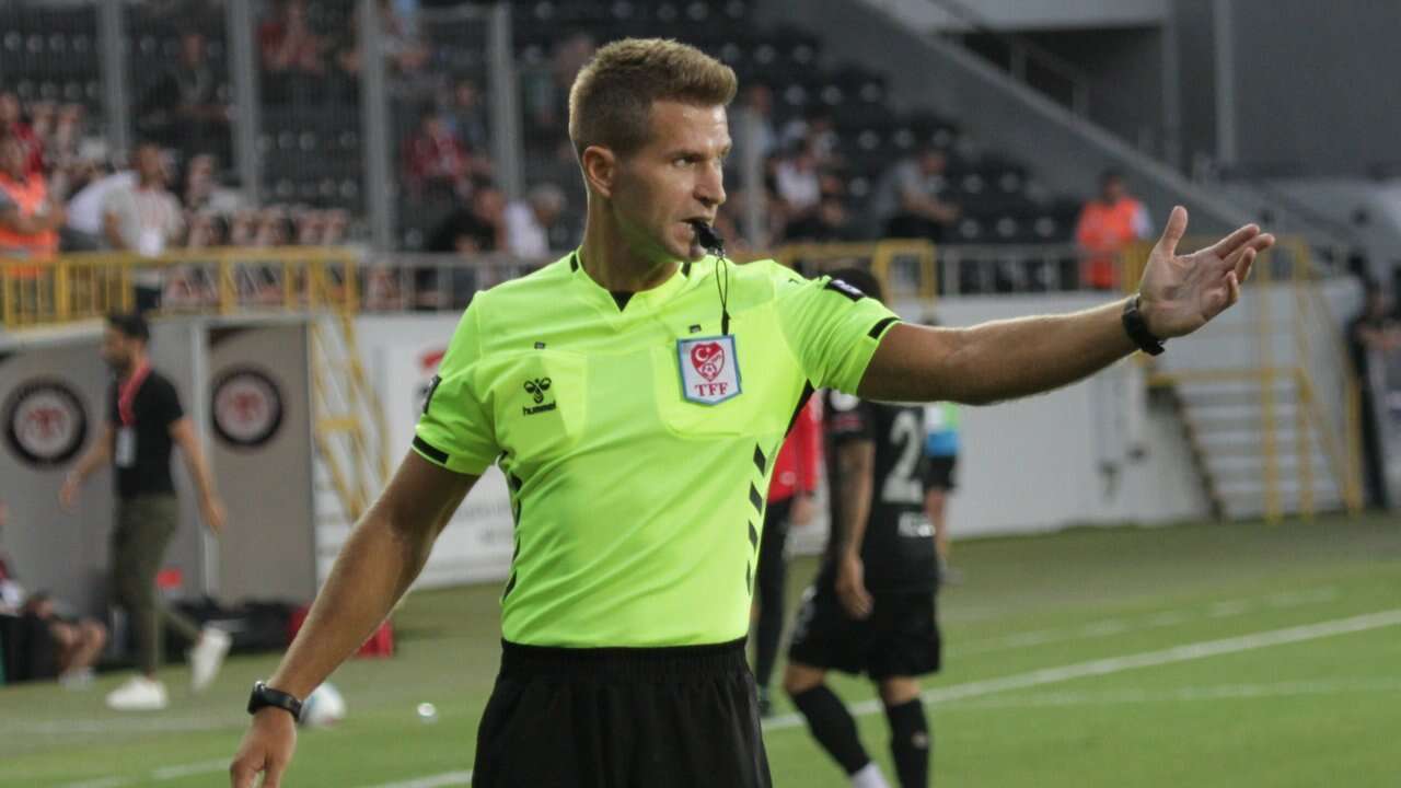 konyaspor-kocaelispor-macinin-hakemi-belli-oldu