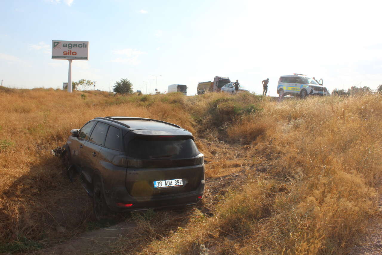 tatil-hayali-hastanede-bitti-otomobil-takla-atti-3u-cocuk-5-yarali