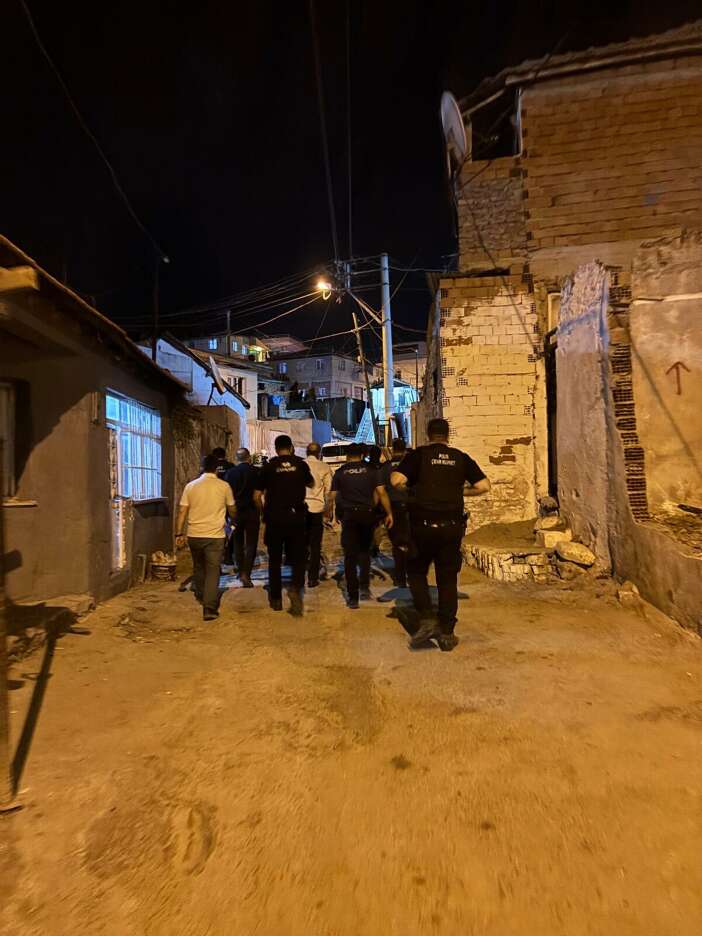 iki-aile-arasinda-guvercin-kavgasi-3u-cocuk-13-kisi-vuruldu