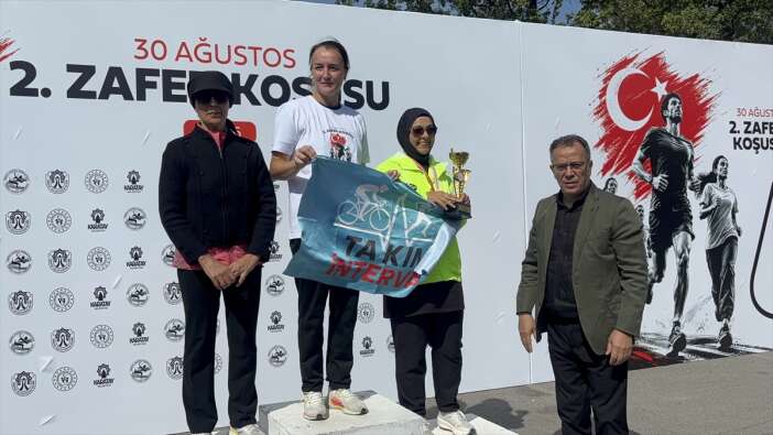 konyada-30-agustos-coskusu-parkura-tasindi-400-sporcu-kiyasiya-yaristi