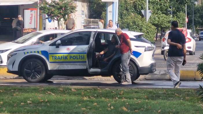 yolun-karsisina-gecmek-isterken-otomobil-carpti-olay-yerinde-hayatini-kaybetti