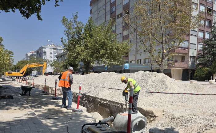 konyada-altyapi-hamlesi-1-kilometrelik-hat-yenileniyor