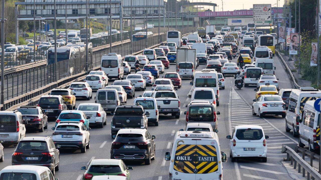 trafikte-yeni-donem-basliyor-arac-sahipleri-artik-bu-numarayi-arayacak