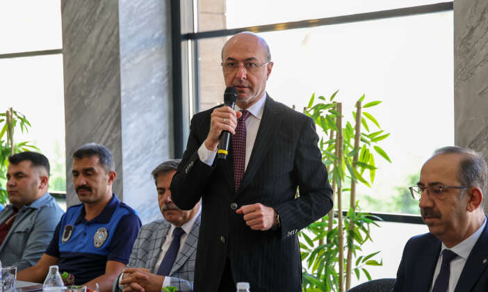 baskan-pekyatirmaci-zabita-personelleriyle-bir-araya-geldi