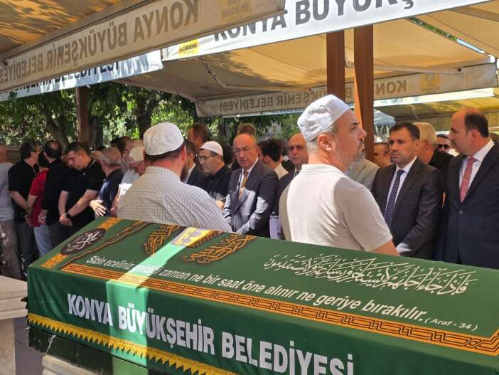 konya-siyasetinin-aci-kaybi-faruk-dugen-son-yolculuguna-ugurlandi
