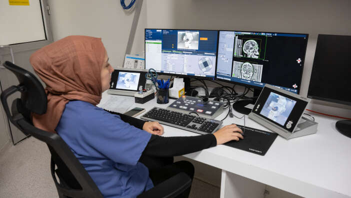 konyada-kanser-hastalarina-yeni-umut-selcuk-tipta-iki-yeni-cihaz-devreye-girdi