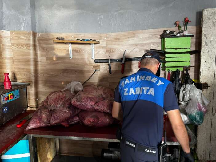 vatandasa-yedireceklerdi-zabita-tespit-etti-500-kilo-imha-edildi
