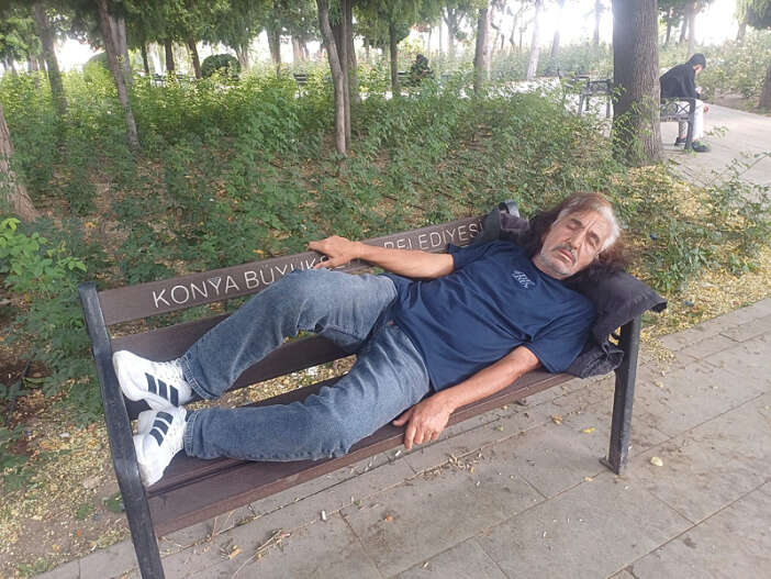 evlilik-hayali-kurarken-her-seyini-kaybetti-konyada-emekli-ogretmenin-drami