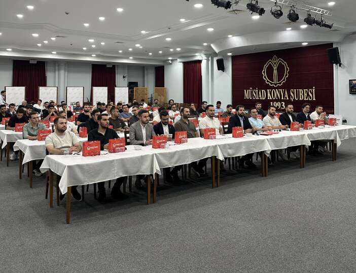 konyada-girisimcilik-bulusmasi-kaan-gulten-genclerle-bir-araya-geldi
