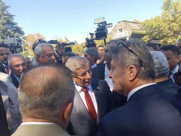 cumhurbaskanina-hakaret-sorusturmasi-ahmet-davutoglu-ifade-verdi