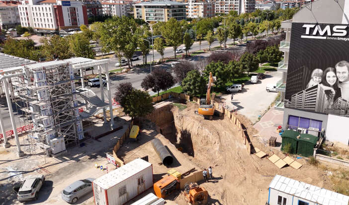 konyada-bu-caddedeki-su-baskinlarinin-nedeni-ortaya-cikti-cozum-geliyor