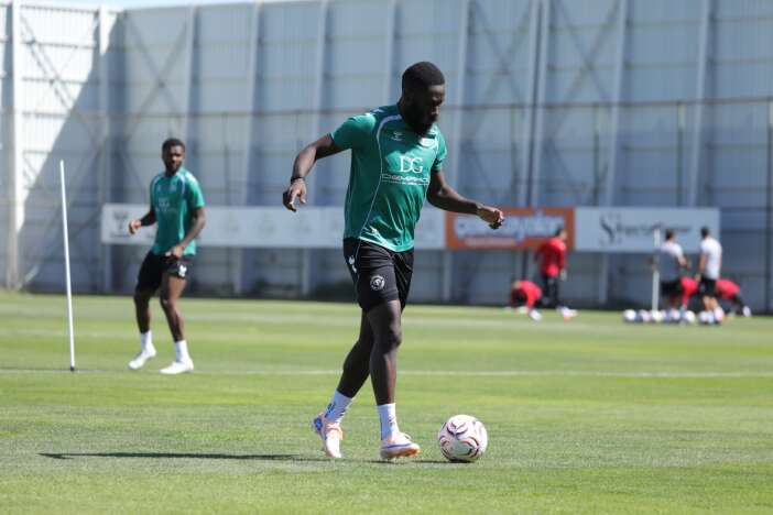 konyasporda-kritik-trabzonspor-mesaisi-ilk-puanini-ariyor
