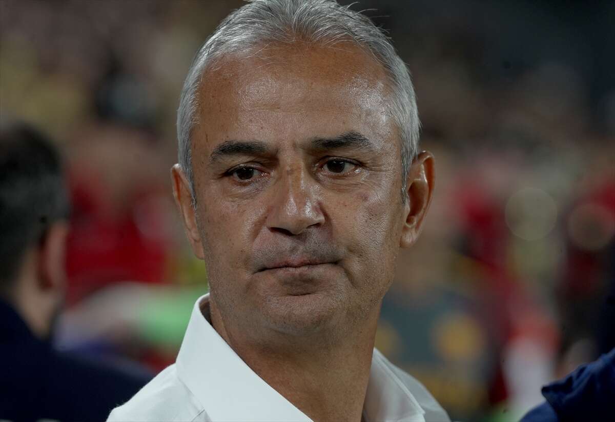 fenerbahce-teknik-direktoru-ismail-kartal-istifa-etti