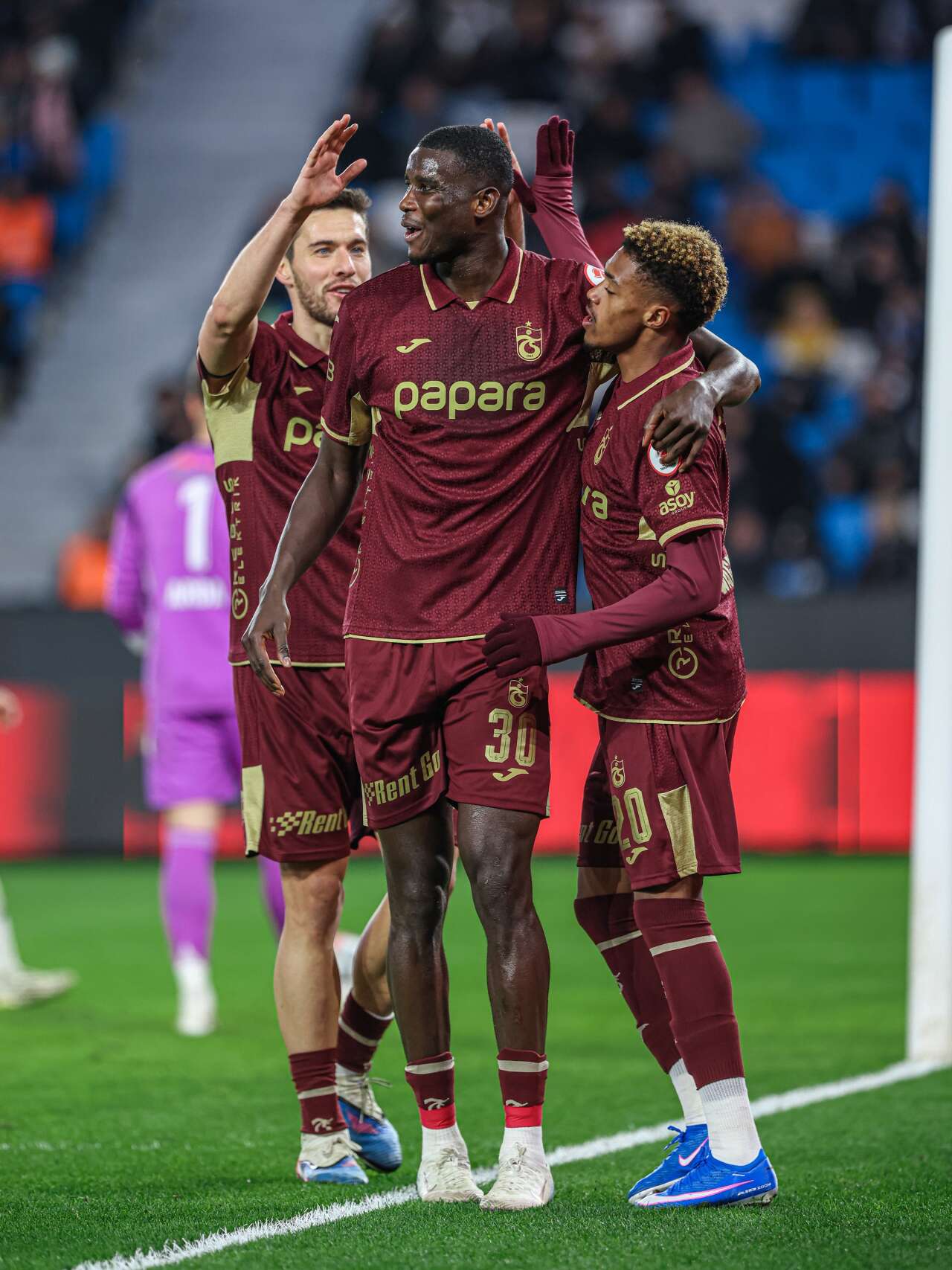 konyasporun-rakibi-trabzonsporda-paul-onuachu-tehlikesi