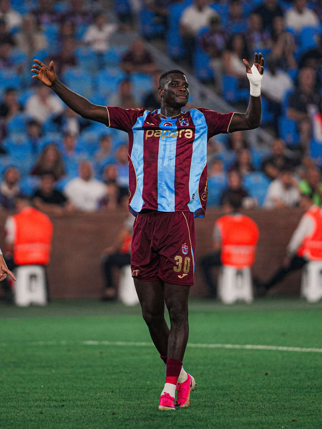 konyasporun-rakibi-trabzonsporda-paul-onuachu-tehlikesi