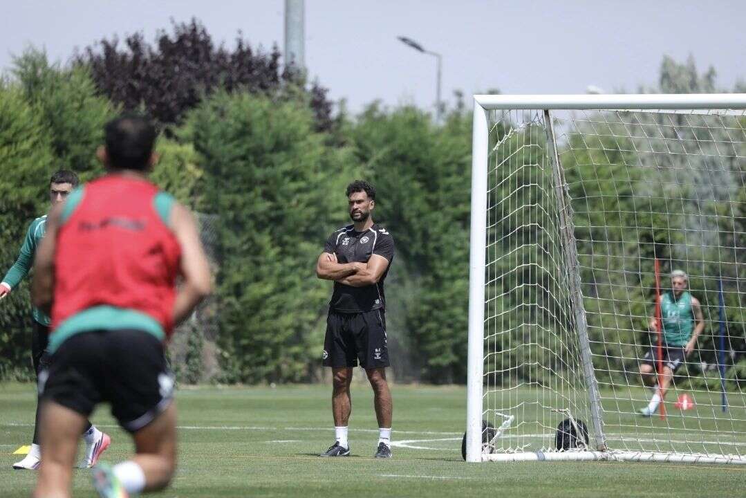 trabzonspor-maci-oncesi-konyaspor-teknik-ekibinde-ayrilik