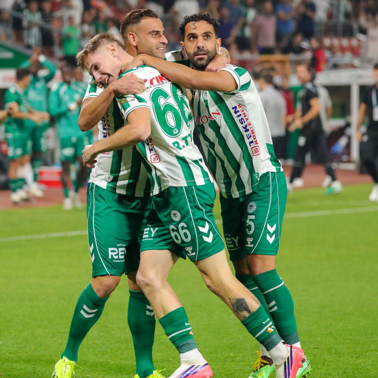 konyaspor-evinde-trabzonsporu-devirdi-galibiyet-hasreti-sona-erdi