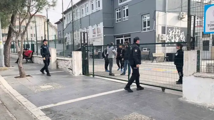 ders-zili-yarin-caliyor-konyadaki-okullarda-yeni-guvenlik-donemi-basliyor