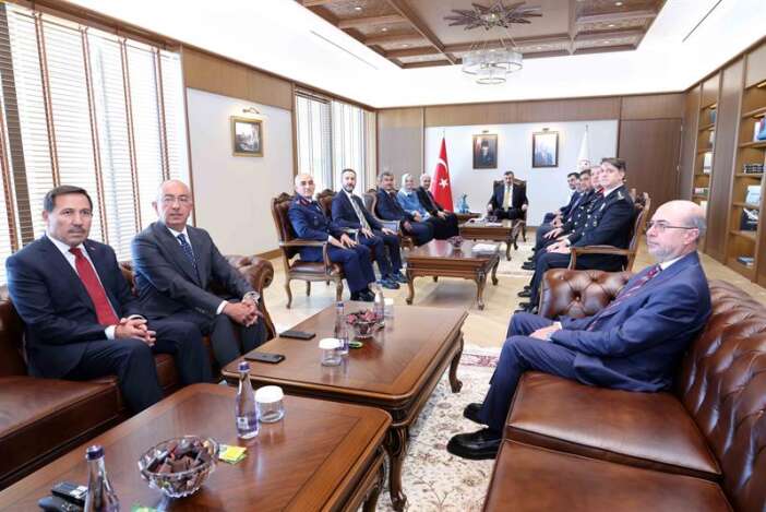 cumhurbaskani-yardimcisi-cevdet-yilmaz-konyada-ilk-durak-valilik