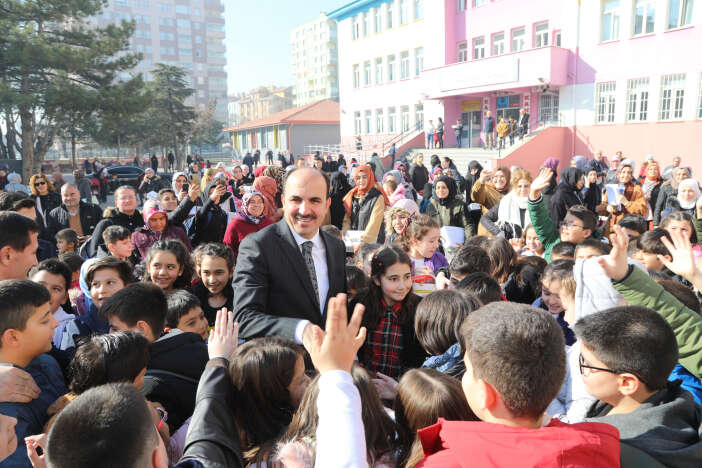 konya-buyuksehir-genclere-destegini-yeni-donemde-de-surdurecek