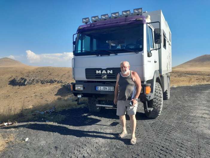 kurudu-ama-cazibesi-bitmedi-alman-turist-konyanin-gozdesine-bayildi