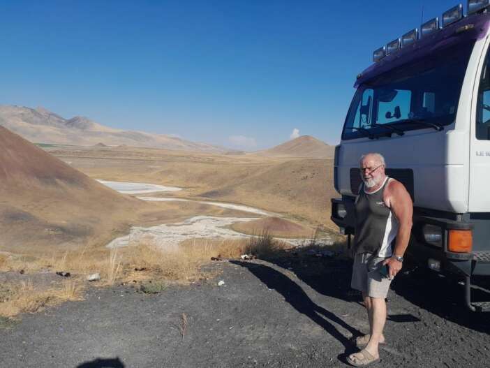 kurudu-ama-cazibesi-bitmedi-alman-turist-konyanin-gozdesine-bayildi