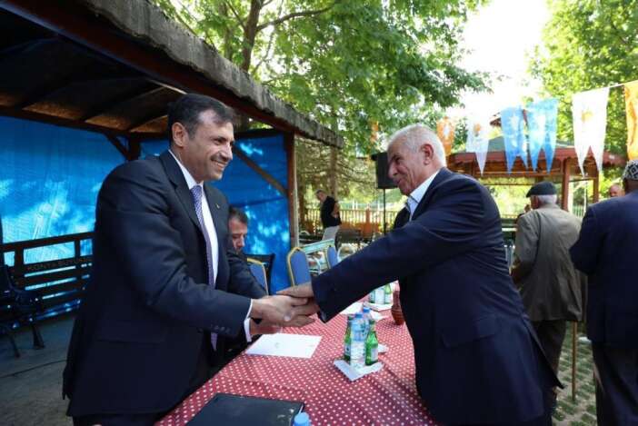 4-konya-ilcesi-ayni-bulusmada-uretimden-mahallelere-yogun-program