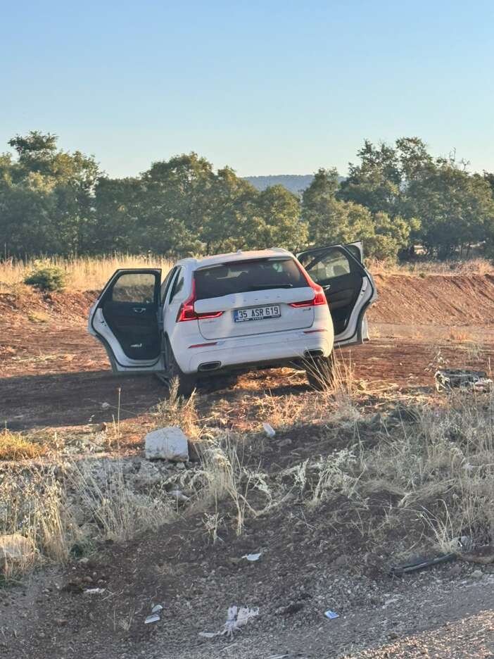 konya-antalya-kara-yolunda-3-arac-birbirine-girdi-6-yarali-var