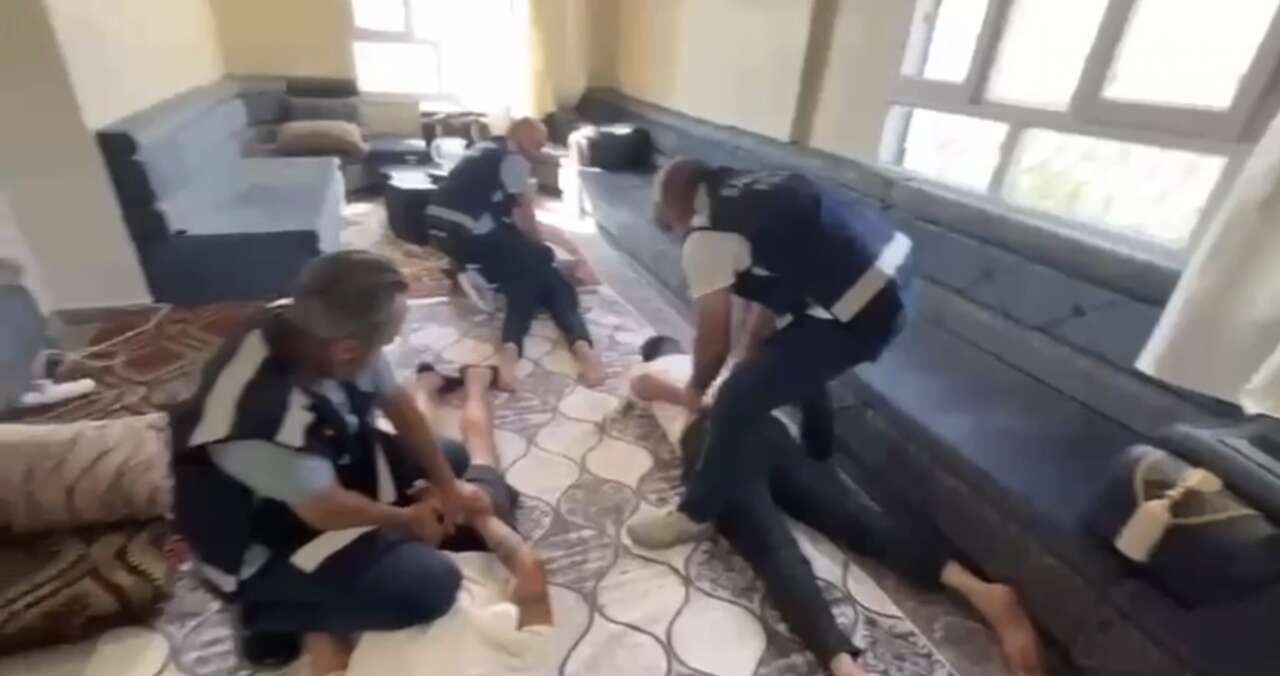 aglayan-kadinin-anlattiklari-ekipleri-harekete-gecirdi-bag-evinde-sucustu
