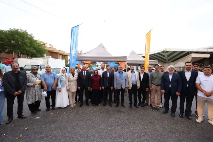 ak-parti-il-baskani-fatih-ozgokcen-semt-pazarina-cikti