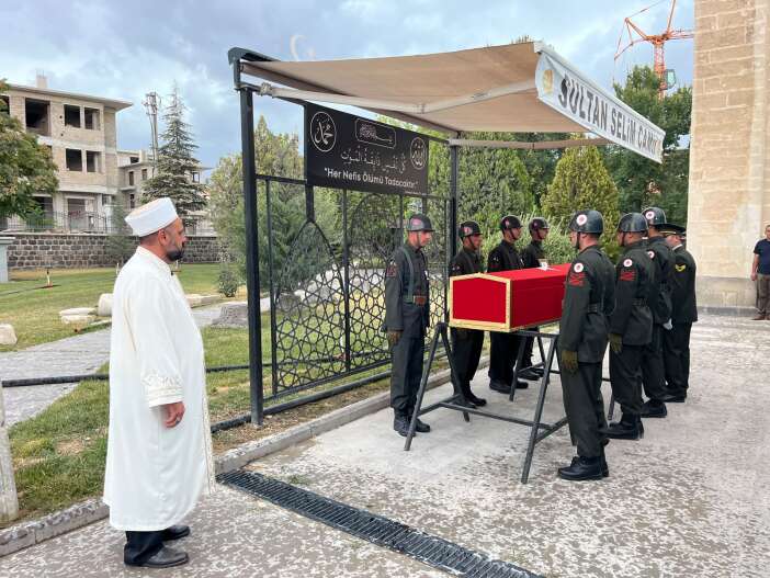 emekli-uzman-cavusun-son-vasiyeti-konyada-yerine-getirildi-001