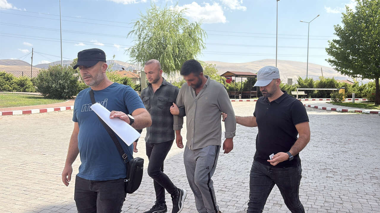 kayip-busra-bebek-olayinda-yeni-gelisme-kardeslerinin-sozleri-sonrasi-yakalandi