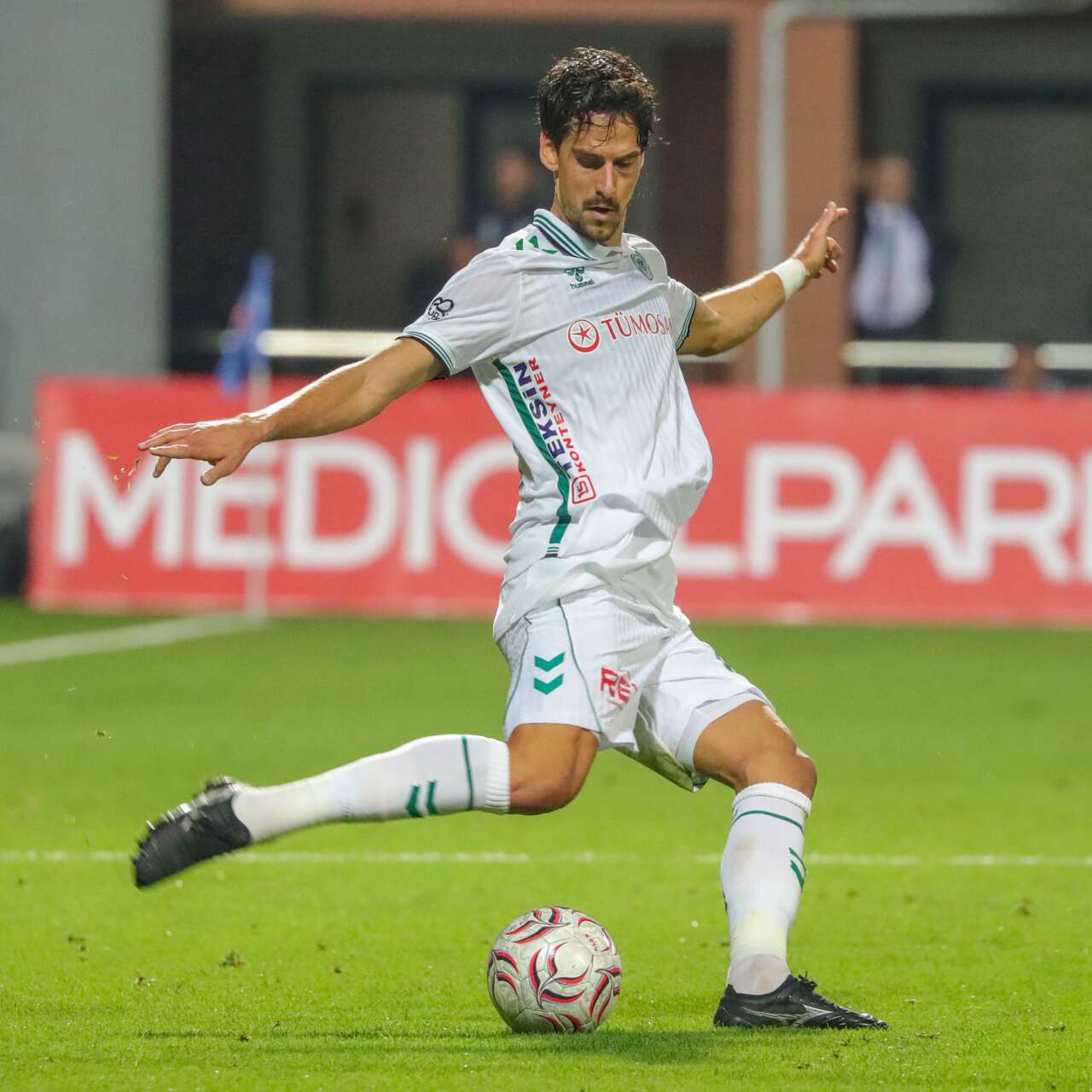 konyaspor-kasimpasa-deplasmanindan-1-puanla-ayrildi