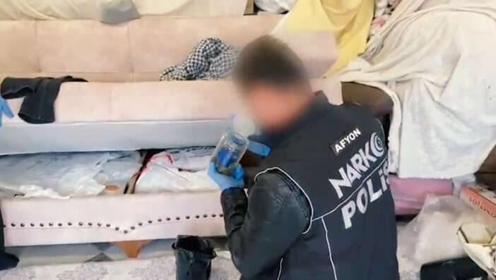hastanedeki-doktorlara-da-uzanan-uyusturucu-sorusturmasinda-19-kisi-tutuklandi