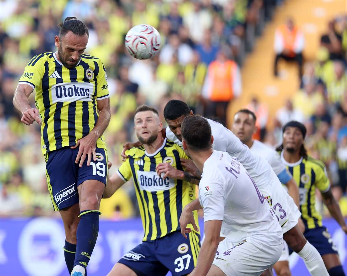 fenerbahceden-8-gollu-tarihi-zafer-konyaspor-macindan-25-yil-sonra-ayni-senaryo