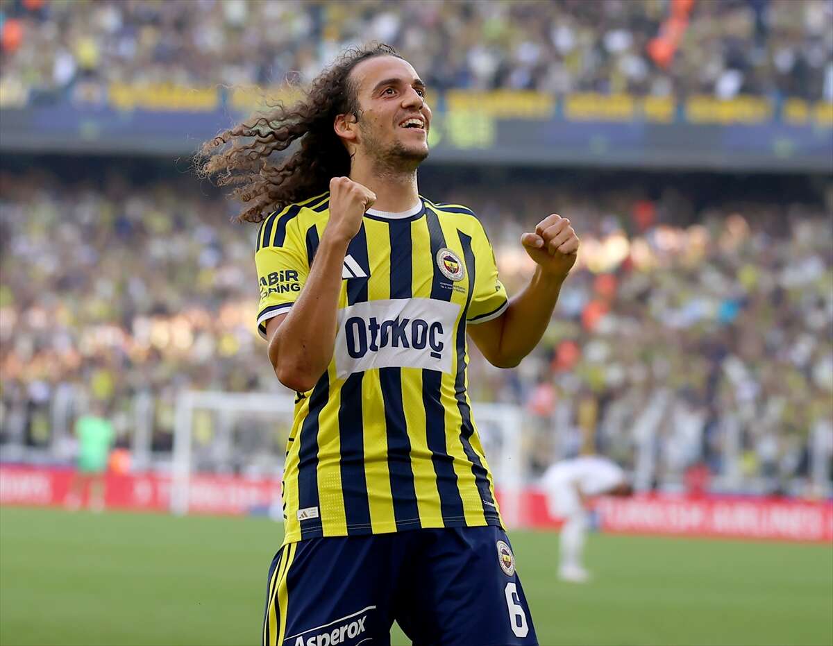 fenerbahceden-8-gollu-tarihi-zafer-konyaspor-macindan-25-yil-sonra-ayni-senaryo