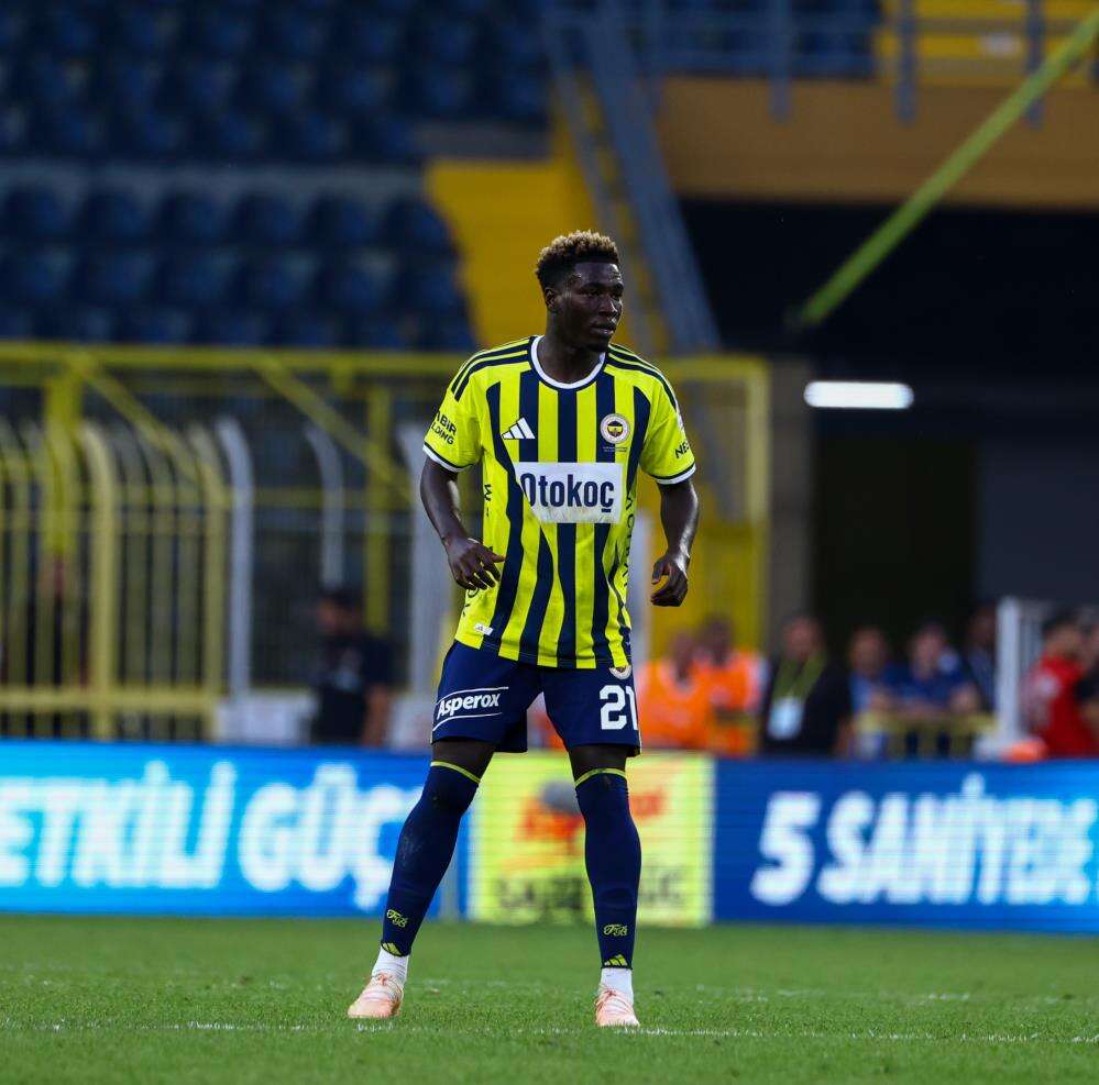 fenerbahceden-8-gollu-tarihi-zafer-konyaspor-macindan-25-yil-sonra-ayni-senaryo