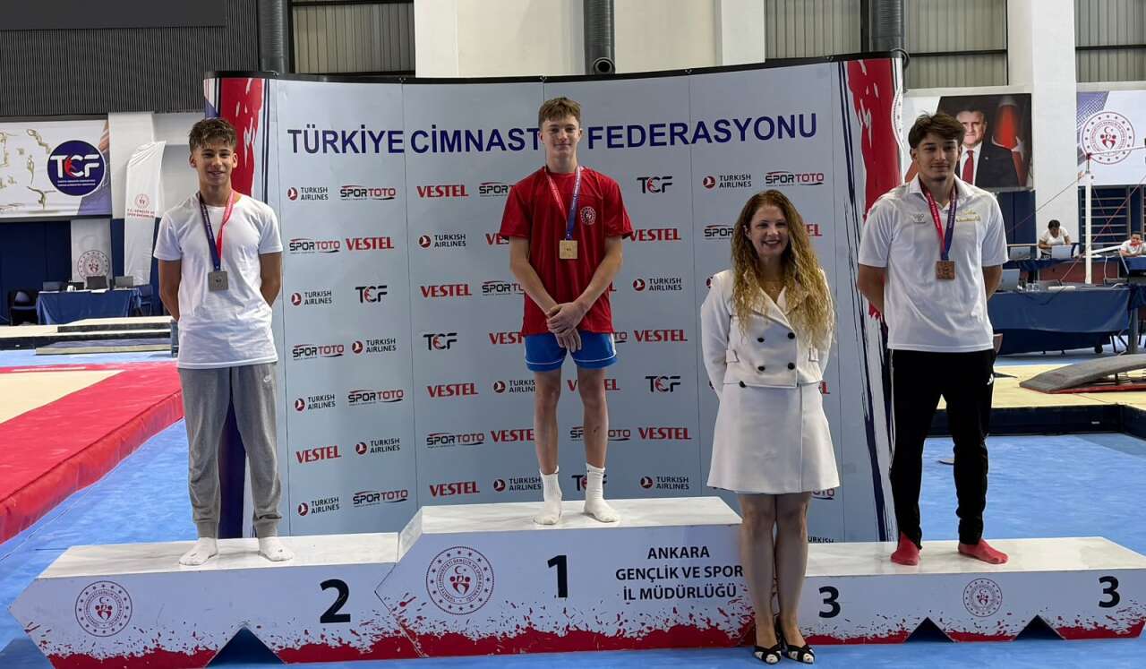 selcuklu-belediyesporlu-mevlut-kagandan-turkiye-sampiyonasinda-cifte-madalya