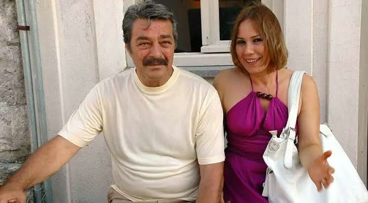 julide-kural-kimdir