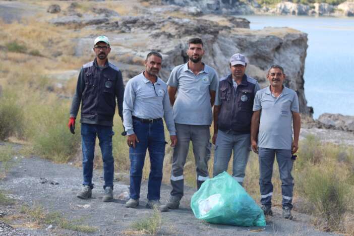konyanin-doga-harikasi-acigolde-aci-manzara-ekipler-harekete-gecti