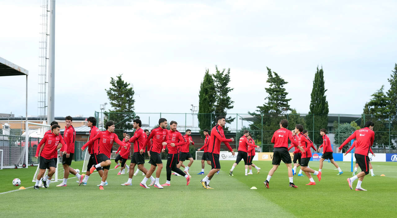 a-milli-takimin-uluslar-ligi-macerasi-basliyor-ilk-rakip-fransa