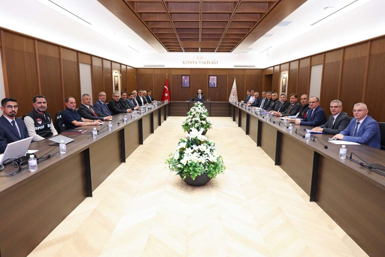 konyasporun-filistin-maci-oncesi-kritik-toplanti-tum-tedbirler-masaya-yatirildi