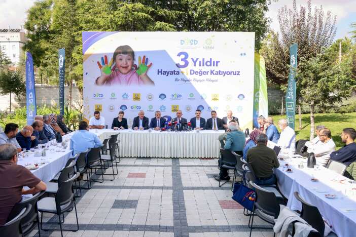 dunyada-ornegi-yok-meramin-ornek-projesi-3-yasinda