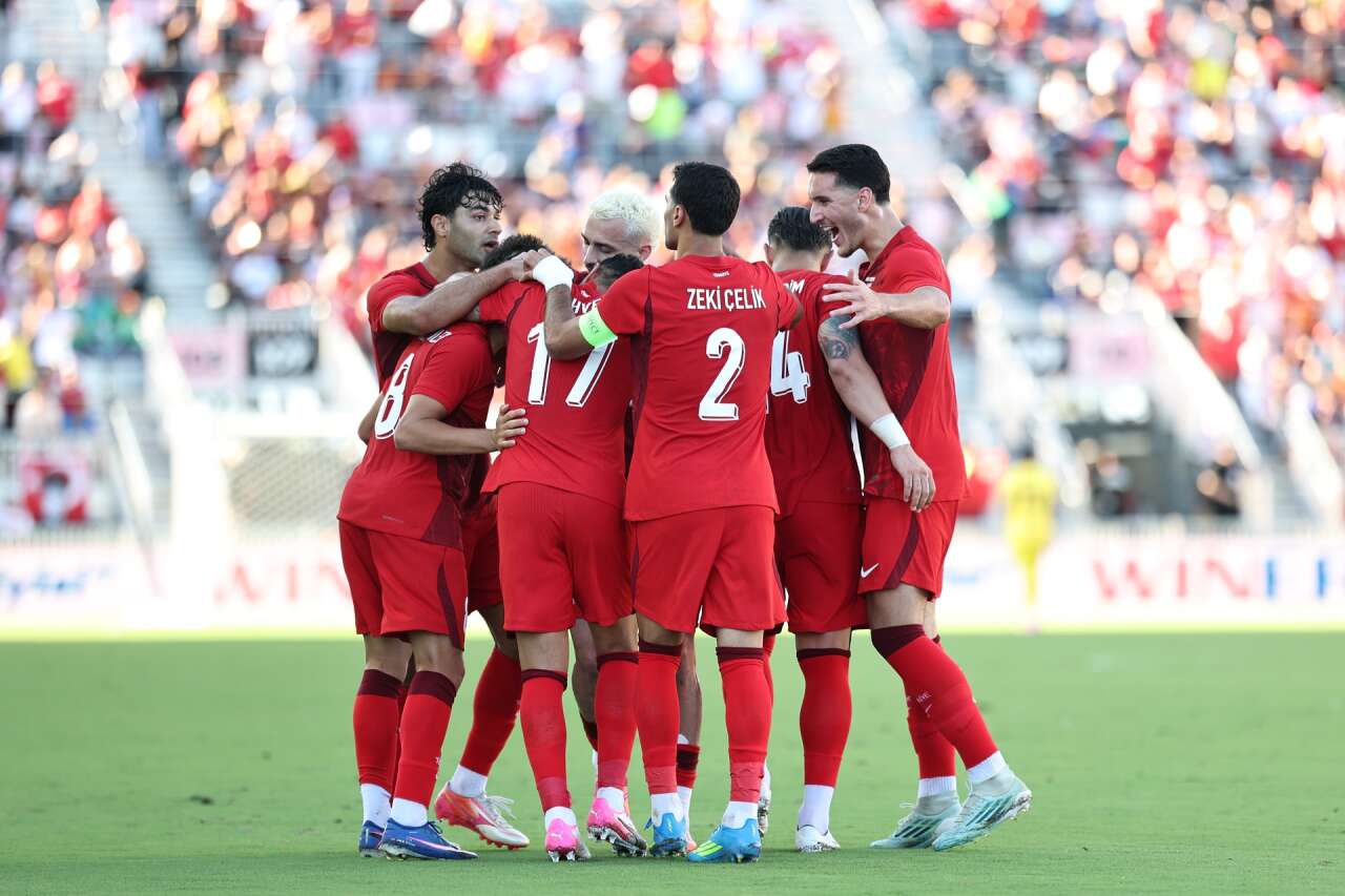 konyaspor-kaptani-adil-demirbag-icin-buyuk-gun-fransa-macinda-forma-bekliyor