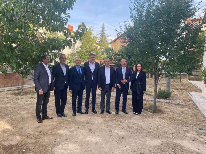 ak-parti-adiyaman-milletvekili-ishak-san-meramda-sahaya-indi