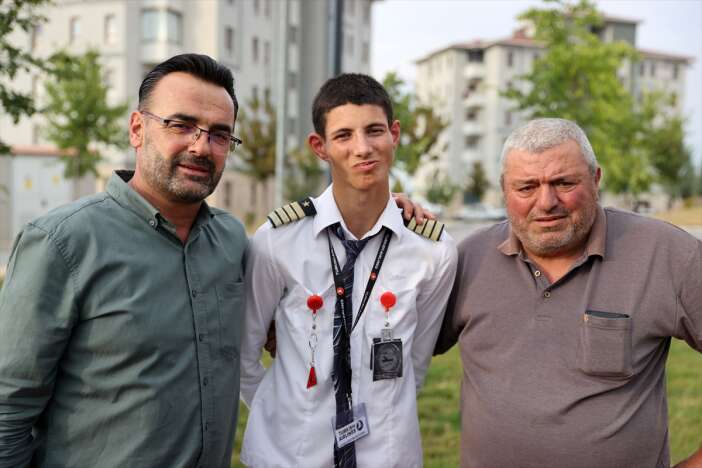 konyanin-pilot-buraki-turkiye-gundeminde-hikayesini-haber-dairesi-duyurmustu
