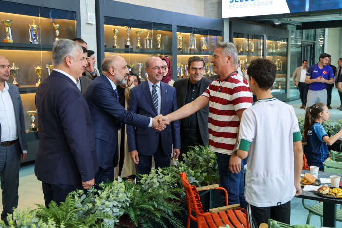 selcuklunun-sporcu-fabrikasina-onemli-ziyaret-hedef-olimpiyatlar