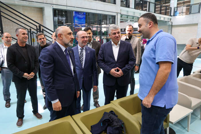 selcuklunun-sporcu-fabrikasina-onemli-ziyaret-hedef-olimpiyatlar