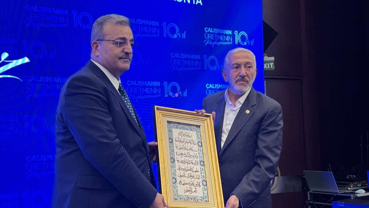 konyada-iki-bakan-yardimcisindan-onemli-mesajlar-geldi